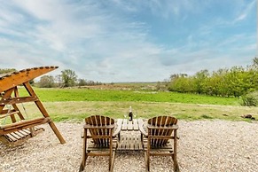 Host Stay Willow Barn