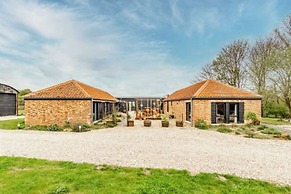 Host Stay Willow Barn