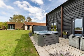 Host Stay Willow Barn