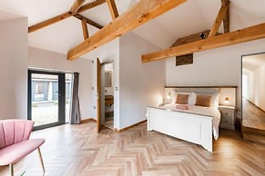 Host Stay Willow Barn