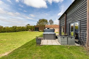 Host Stay Willow Barn