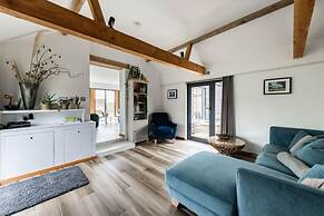 Host Stay Willow Barn