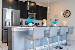 Wonderfull 4Bd w Pool Champions Gate Resort 8945