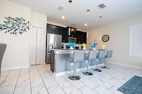 Wonderfull 4Bd w Pool Champions Gate Resort 8945