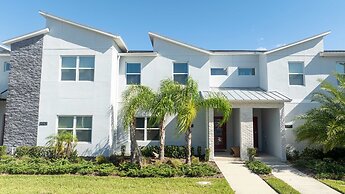 Wonderfull 4Bd w Pool Champions Gate Resort 8945