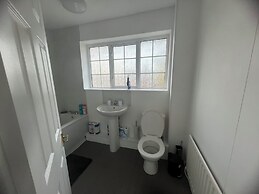 The Coral Guest House Winchester