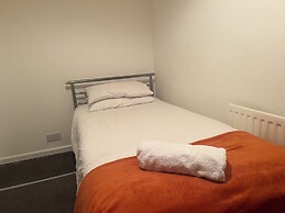 The Coral Guest House Winchester