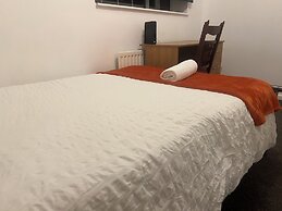 The Coral Guest House Winchester