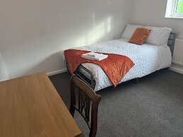 The Coral Guest House Winchester