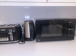 The Coral Guest House Winchester