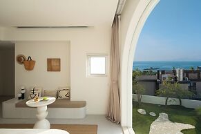 Miyue Shenzhen Blue and White Holy Island Cliff Pool Hotel
