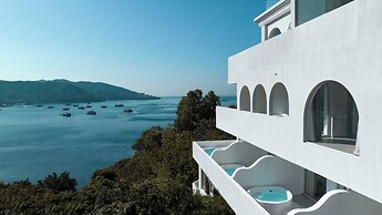 Miyue Shenzhen Blue and White Holy Island Cliff Pool Hotel