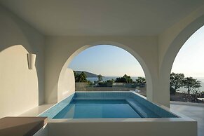 Miyue Shenzhen Blue and White Holy Island Cliff Pool Hotel