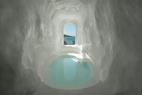 Miyue Shenzhen Blue and White Holy Island Cliff Pool Hotel