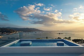 Miyue Shenzhen Blue and White Holy Island Cliff Pool Hotel