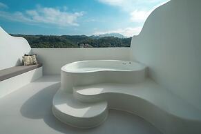 Miyue Shenzhen Blue and White Holy Island Cliff Pool Hotel