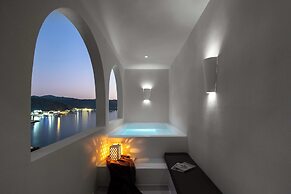 Miyue Shenzhen Blue and White Holy Island Cliff Pool Hotel