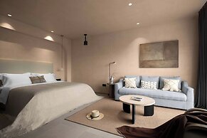 Miyue Shenzhen Blue and White Holy Island Cliff Pool Hotel