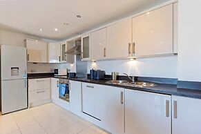 Sapphire Suite-citycentre-luxury-freeparking