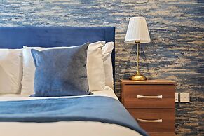 Sapphire Suite-citycentre-luxury-freeparking