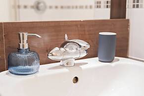 Sapphire Suite-citycentre-luxury-freeparking