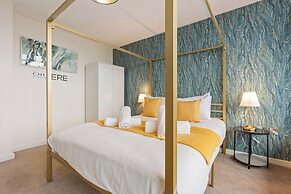 The Royale Penthouse - Skyline View - Balcony