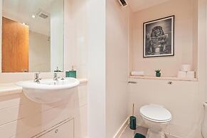 The Royale Penthouse - Skyline View - Balcony