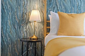 The Royale Penthouse - Skyline View - Balcony