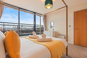 The Royale Penthouse - Skyline View - Balcony