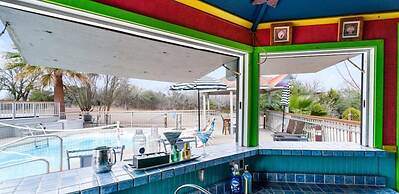 Hot Tub Pool Gameroom Guesthouse On 5A