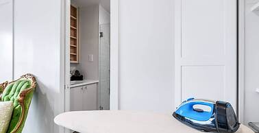 Hot Tub Pool Gameroom Guesthouse On 5A