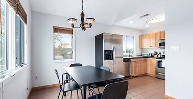 Hot Tub Pool Gameroom Guesthouse On 5A