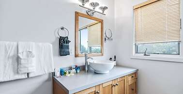 Hot Tub Pool Gameroom Guesthouse On 5A