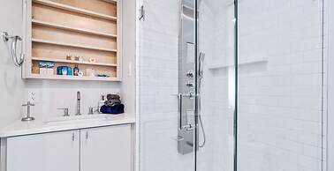 Hot Tub Pool Gameroom Guesthouse On 5A