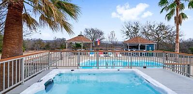 Hot Tub Pool Gameroom Guesthouse On 5A