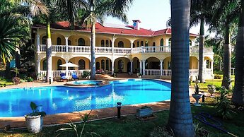 Golden Palm Hotel Boutique