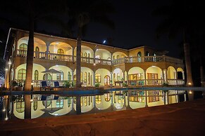 Golden Palm Hotel Boutique