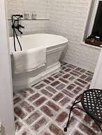 One Wee Cottage, A Romantic Secluded Provincial Abode Surrounded by Vi