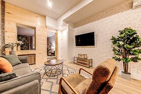 Bohemian Vieux Quebec Two Bedroom