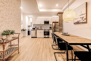 Bohemian Vieux Quebec Two Bedroom