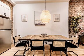 Bohemian Vieux Quebec Two Bedroom