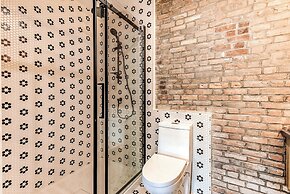 Bohemian Vieux Quebec Two Bedroom