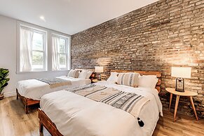 Bohemian Vieux Quebec Two Bedroom