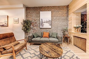 Bohemian Vieux Quebec Two Bedroom