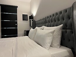 Apollonio Suites