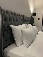 Apollonio Suites