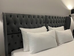 Apollonio Suites