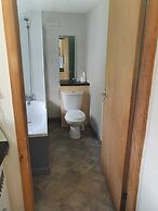 Comfortable Homestay in Stoke