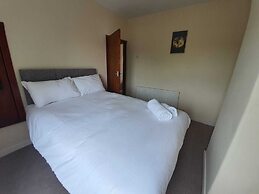 Comfortable Homestay in Stoke
