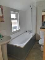 Comfortable Homestay in Stoke